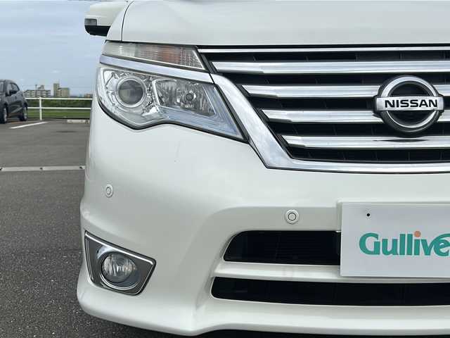 日産 セレナ HWS S HV Vセレ +Sefty 佐賀県 2015(平27)年 10.5万km ブリリアントホワイトパール 社外メモリーナビゲーション/・フルセグTV/CD/DVD/SD/Bluetooth/アラウンドビューモニター/前後ドライブレコーダー/ETC/両側パワースライドドア/後席エアコン/後席サンシェード/ISOFIX対応/革巻きステアリング/純正16インチアルミホイール/純正LEDヘッドライト/純正フォグランプ/純正ドアバイザ―/新車保証書/取扱説明書/クルーズコントロール/レーンディパーチャーワーニング/エマージェンシーブレーキ