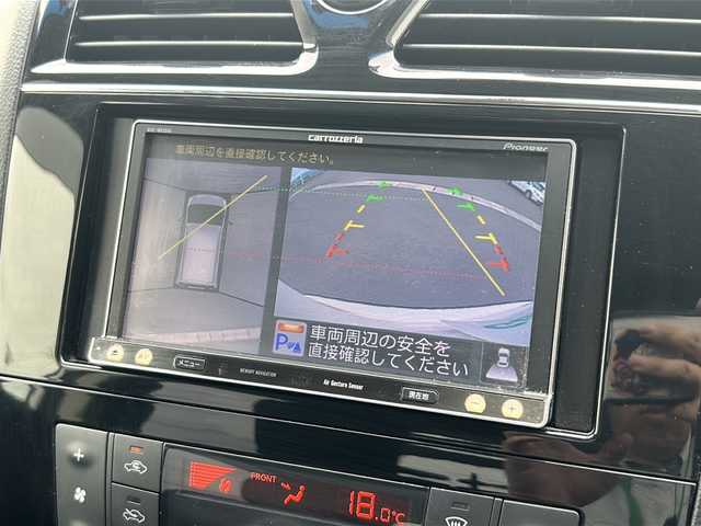 日産 セレナ HWS S HV Vセレ +Sefty 佐賀県 2015(平27)年 10.5万km ブリリアントホワイトパール 社外メモリーナビゲーション/・フルセグTV/CD/DVD/SD/Bluetooth/アラウンドビューモニター/前後ドライブレコーダー/ETC/両側パワースライドドア/後席エアコン/後席サンシェード/ISOFIX対応/革巻きステアリング/純正16インチアルミホイール/純正LEDヘッドライト/純正フォグランプ/純正ドアバイザ―/新車保証書/取扱説明書/クルーズコントロール/レーンディパーチャーワーニング/エマージェンシーブレーキ
