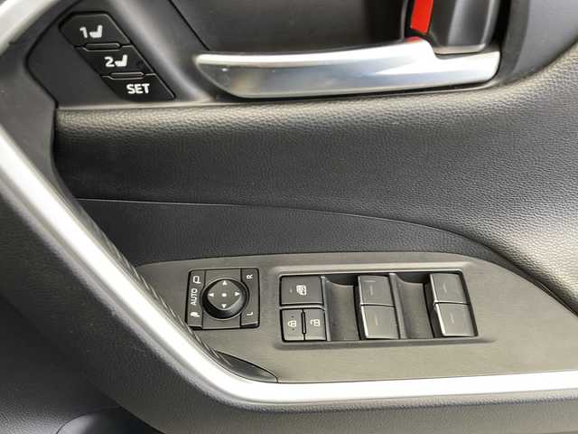 トヨタ ＲＡＶ４ アドベンチャー オフロードPKGⅡ 長野県 2023(令5)年 3.1万km 青Ⅱ ４WD/純正DA／ナビ／TV/Bluetooth Audio/USB接続/ステアリングスイッチ/パノラミックビューモニター/トヨタセーフティセンス/プリクラッシュセーフティ/レーダークルーズコントロール/レーンディパーチャーアラート /オートマチックハイビーム/革シート/D席パワーシート /前席シートヒーター /前席エアーシート/ステアリングヒーター/デジタルインナーミラー/スマートキーx2 /プッシュスタート/ETC2.0/純正18インチアルミ/LEDヘッドライト/オートライト/コーナーセンサー