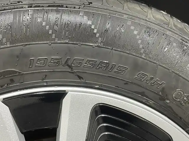 トヨタ プリウス ＰＨＶ A ユーティリティプラス 大阪府 2018(平30)年 8.8万km ホワイトパールクリスタルシャイン フルセグテレビ/バックカメラ/ウィンカーミラー/クルーズコントロール/プッシュスタート/ETC/純正大型ナビ/衝突軽減/クルーズコントロール/コーナーセンサー/ブラインドスポットモニター/電動ミラー/フォグランプ/純正アルミホイール