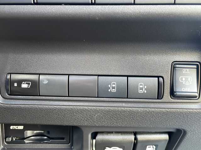 日産 セレナ X V 岩手県 2023(令5)年 2.7万km ミディアムブルーメタリック 純正12.3インチコネクトナビ/フリップダウンモニター/フルセグTV/アラウンドビューモニター/ビルトインETC/プロパイロット/衝突被害軽減ブレーキ/レーンキープアシスト/横滑り防止装置/アイドリングストップ/オートライト/オートハイビーム/LEDヘッドライト/フォグランプ/スマートキー/プッシュスタート/電動格納ミラー/純正フロアマット/純正ドアバイザー/保証書/取扱説明書