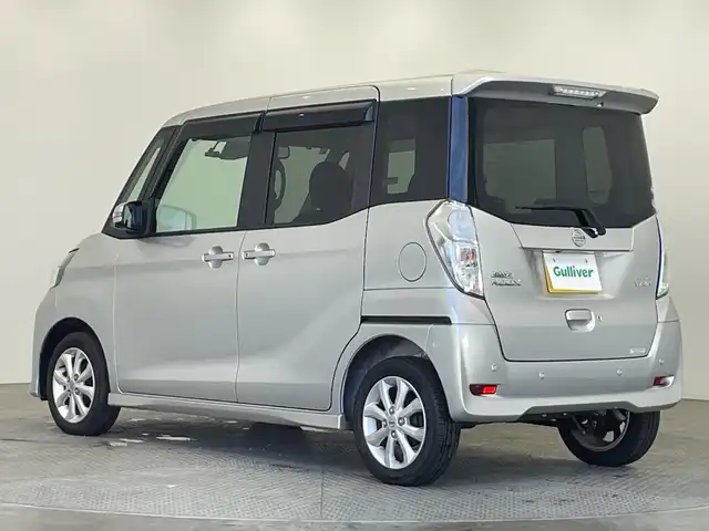 日産 デイズ ルークス ハイウェイスターX 栃木県 2019(令1)年 3.1万km スターリングシルバーM 純正メモリナビ/（CD/DVD/フルセグTV/Bluetooth/SD/AUX）/全方位カメラ/純正サイド・リアエアロ/コーナーセンサー/前方ドライブレコーダー/片側パワースライドドア/禁煙車/オートライト/LEDヘッドライト/横滑り防止装置/Fフォグランプ/ドアバイザー/ウィンカーミラー/サーキュレーター/スマートキー/プッシュスタート/アイドリングストップ/純正14インチアルミホイール/純正フロアマット