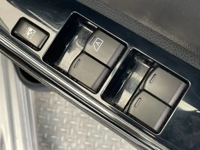 日産 デイズ ルークス ハイウェイスターX 栃木県 2019(令1)年 3.1万km スターリングシルバーM 純正メモリナビ/（CD/DVD/フルセグTV/Bluetooth/SD/AUX）/全方位カメラ/純正サイド・リアエアロ/コーナーセンサー/前方ドライブレコーダー/片側パワースライドドア/禁煙車/オートライト/LEDヘッドライト/横滑り防止装置/Fフォグランプ/ドアバイザー/ウィンカーミラー/サーキュレーター/スマートキー/プッシュスタート/アイドリングストップ/純正14インチアルミホイール/純正フロアマット