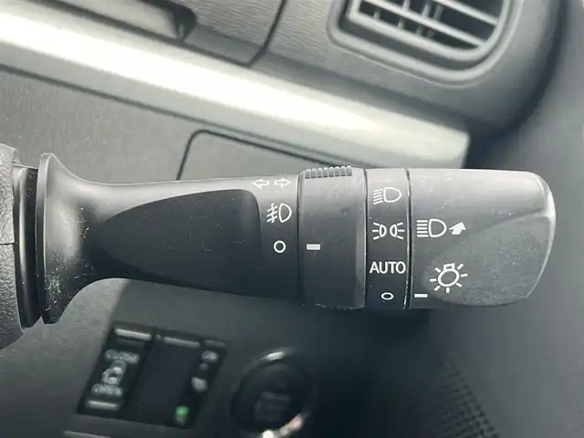 ダイハツ タント カスタム X 秋田県 2018(平30)年 6.6万km ブラックマイカメタリック ４WD/片側パワースライドドア/LEDヘッドライト/社外SDナビ（DVD再生不可能）/ワンセグ/バックカメラ/ダイハツ純正１４インチアルミ（夏タイヤ装着）/スマートキー/アイドリングストップ/プッシュスタート/運転席シートヒーター/ETC/ステアリングスイッチ/社外フロアマット/社外ドアバイザー/オートライト/オートエアコン/パワーステアリング/パワーウィンドウ/横滑り防止/盗難防止装置/寒冷地仕様/電動格納ウィンカーミラー/保証書/取扱説明書/記録簿/スペアキー×１