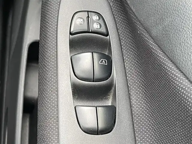 日産 セレナ ハイウェイスター Sハイブリッド 東京都 2013(平25)年 4.9万km オーロラモーヴ 純正ナビ（MM112-W）/CD/AM/FM/SD/iPod/TV/AUX/バックカメラ/左側パワースライドドア/クルーズコントロール/前後ドライブレコーダー（WHSR-510)/純正16インチAW/プッシュスタート/スマートキー