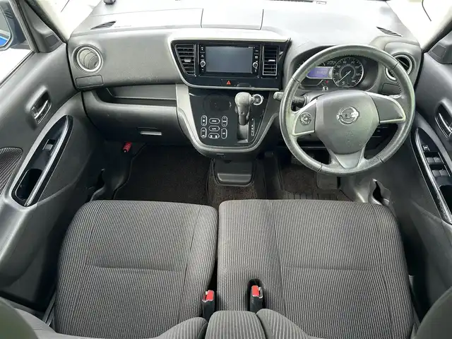 日産 デイズ ルークス ハイウェイスターX 沖縄県 2017(平29)年 5.4万km オーシャンブルーP (株)IDOMが運営する【じしゃロンコザ店】の自社ローン専用車両になりますこちらは現金またはオートローンご利用時の価格です。自社ローンご希望の方は別途その旨お申付け下さい/ＥＴＣ　/ドライブレコーダー　/全方位カメラ　/片側パワースライドドア　/純正フロアマット　/横滑り防止装置　/オートマチックハイビーム　/衝撃軽減ブレーキ　/スマートキー　/プッシュスタート　/スペアキー