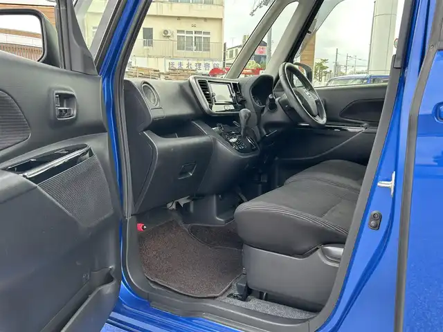 日産 デイズ ルークス ハイウェイスターX 沖縄県 2017(平29)年 5.4万km オーシャンブルーP (株)IDOMが運営する【じしゃロンコザ店】の自社ローン専用車両になりますこちらは現金またはオートローンご利用時の価格です。自社ローンご希望の方は別途その旨お申付け下さい/ＥＴＣ　/ドライブレコーダー　/全方位カメラ　/片側パワースライドドア　/純正フロアマット　/横滑り防止装置　/オートマチックハイビーム　/衝撃軽減ブレーキ　/スマートキー　/プッシュスタート　/スペアキー