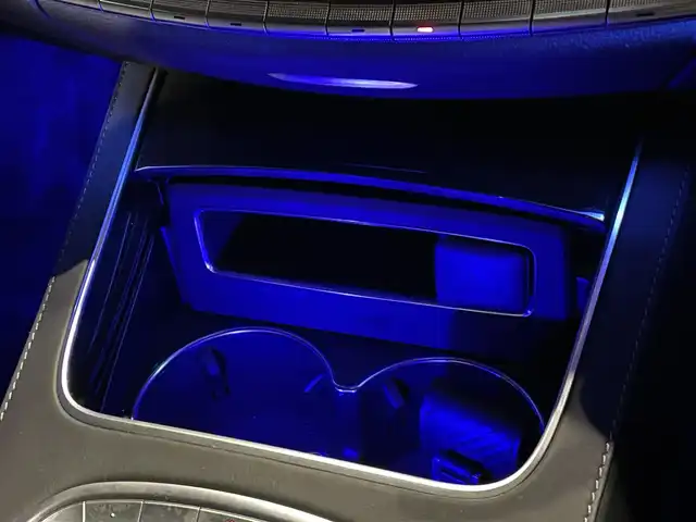 メルセデス・ベンツ Ｓ５６０Ｌ スポーツリミテッド 鹿児島県 2020(令2)年 1.3万km ダイヤモンドホワイト 純正HDDナビ/全方位カメラ/Bluetoothオーディオ/アダブティブクルーズコントロール/サンルーフ/黒革シート/全席シートヒーター/エアシート/全席パワーシート/純正2.0ETC/純正エアサスペンション/全ドアイージークローザー/アクティブブレーキアシスト/レーンチェンジアシスト/ブラインドスポットアシスト/アイドリングストップ/電動リアゲート/前後コーナーセンサー/純正フロアマット/パドルシフト/保証書/取扱説明書/スペアキー1本(スマートキー)