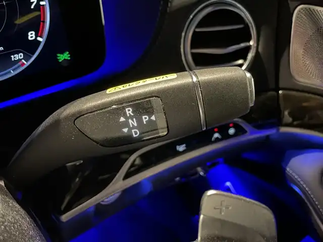 メルセデス・ベンツ Ｓ５６０Ｌ スポーツリミテッド 鹿児島県 2020(令2)年 1.3万km ダイヤモンドホワイト 純正HDDナビ/全方位カメラ/Bluetoothオーディオ/アダブティブクルーズコントロール/サンルーフ/黒革シート/全席シートヒーター/エアシート/全席パワーシート/純正2.0ETC/純正エアサスペンション/全ドアイージークローザー/アクティブブレーキアシスト/レーンチェンジアシスト/ブラインドスポットアシスト/アイドリングストップ/電動リアゲート/前後コーナーセンサー/純正フロアマット/パドルシフト/保証書/取扱説明書/スペアキー1本(スマートキー)