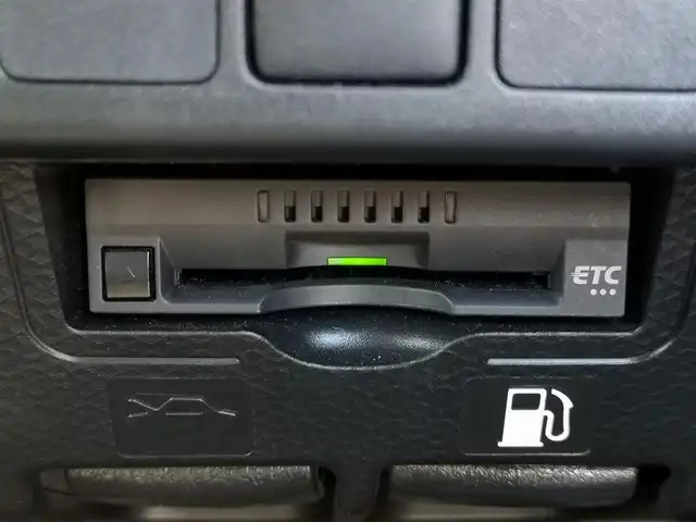 トヨタ ルーミー カスタムG 茨城県 2022(令4)年 2.6万km ブラックマイカメタリック 純正ナビ/【AM・FM・CD・DVD・TV・SD・BT・USB・HDMI】/レーダークルコン/ETC/全方位カメラ/前後ドラレコ/前後コーナーセンサー/ステリモ/両側パワスラ/ブレーキホールド/アイドリングストップ/オートライト/オートハイビーム/Fフォグ/LEDライト