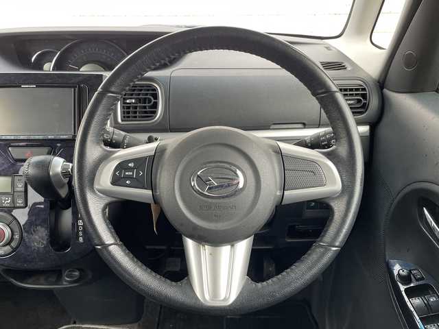 ダイハツ タント 秋田県 2016(平28)年 5.3万km ブライトシルバーメタリック ・エンジンスタートボタン/・社外ナビ/・フルセグTV/・Bluetooth/・ETC/・両側パワースライドドア/・コーナーセンサー/・ハーフレザーシート/・オートライト/・ドラレコ/・スペアキー