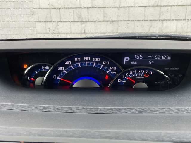 ダイハツ タント 秋田県 2016(平28)年 5.3万km ブライトシルバーメタリック ・エンジンスタートボタン/・社外ナビ/・フルセグTV/・Bluetooth/・ETC/・両側パワースライドドア/・コーナーセンサー/・ハーフレザーシート/・オートライト/・ドラレコ/・スペアキー