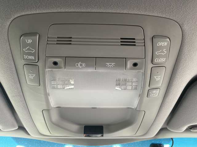 トヨタ クラウン アスリート S 秋田県 2013(平25)年 10.5万km ブラック 純正ナビ/Bluetooth/TV(フルセグ)/CD/DVD/クルコン /コーナーセンサー　/バックカメラ　/パノラミックムーンルーフ /パワーシート　/ドラレコ　/社外フロアマット　/オートライト　/ETC(ビルトイン) /ABS　/純正エアロ　/社外アルミホイール