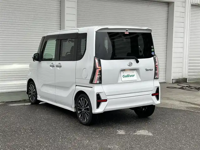 ダイハツ タント カスタム RS 高知県 2019(令1)年 5.4万km シャイニングホワイトパール 純正ナビ/CD/DVD /Bluetooth接続　/フルセグTV/アラウンドビューモニター/両側パワースライドドア/ドライブレコーダー/ETC/レーダークルーズコントロール/LEDヘッドライト/スマートキー