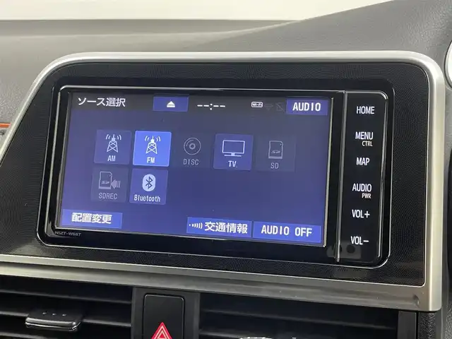 トヨタ シエンタ G クエロ 埼玉県 2020(令2)年 0.7万km ホワイトパールクリスタルシャイン 純正SDナビゲーション/AM/FM/CD/DVD/Bluetooth/フルセグTV/ワンオーナー/全方位カメラ/ビルトインETC/前方ドライブレコーダー/両側パワースライドドア/衝突被害軽減ブレーキ/レーンキープアシスト/横滑り防止装置/前後コーナーセンサー/アイドリングストップ/USB端子/オートライト/オートハイビーム/LEDヘッドライト/フォグランプ/スマートキー/プッシュスタート/電動格納ミラー/純正フロアマット/ドアバイザー/保証書
