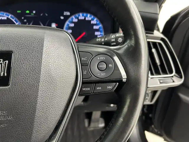 トヨタ クラウン ハイブリッド RS 福岡県 2019(平31)年 7.5万km プレシャスブラックパール 純正ナビ　/バックカメラ　/ＥＴＣ２．０　/ドラレコ　/ＡＣＣ　/コーナーセンサー　/衝突軽減　/レーンキープ　/ＢＳＭ　/ＰＫＳＢ　/ＲＣＴＡ　/ＨＵＤ　/ＭＴモード付き　/パワーシート　/シートヒーター　/ステアリングヒーター
