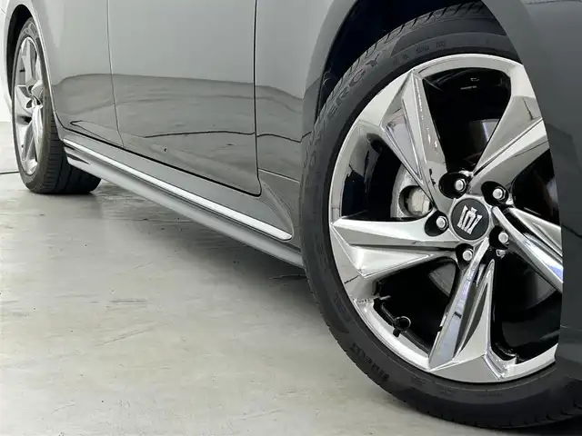 トヨタ クラウン ハイブリッド RS 福岡県 2019(平31)年 7.5万km プレシャスブラックパール 純正ナビ　/バックカメラ　/ＥＴＣ２．０　/ドラレコ　/ＡＣＣ　/コーナーセンサー　/衝突軽減　/レーンキープ　/ＢＳＭ　/ＰＫＳＢ　/ＲＣＴＡ　/ＨＵＤ　/ＭＴモード付き　/パワーシート　/シートヒーター　/ステアリングヒーター