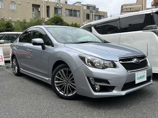 スバル インプレッサ Ｇ４ 2．0i－S 埼玉県 2016(平28)年 3.2万km アイスシルバーメタリック 登録時３１６１３km/ワンオーナー/フルセグ/純正ナビ（AVIC-RZ99）/・Bluetooth/・AM/・FM/・DVD/・HDMI/バックカメラ/ETC/パワーシート（D席＋N席）/クルーズコントロール/ABS/横滑り防止機能/アイドリングストップ/ヒルスタートアシスト/オートライト/レベライザー/パドルシフト/純正フロアマット/ウィンカー付き電動格納ミラー/純正アルミホイール17インチ/ドアバイザー/キーレスキー×2/取扱説明書/保証書