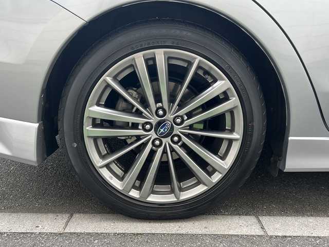 スバル インプレッサ Ｇ４ 2．0i－S 埼玉県 2016(平28)年 3.2万km アイスシルバーメタリック 登録時３１６１３km/ワンオーナー/フルセグ/純正ナビ（AVIC-RZ99）/・Bluetooth/・AM/・FM/・DVD/・HDMI/バックカメラ/ETC/パワーシート（D席＋N席）/クルーズコントロール/ABS/横滑り防止機能/アイドリングストップ/ヒルスタートアシスト/オートライト/レベライザー/パドルシフト/純正フロアマット/ウィンカー付き電動格納ミラー/純正アルミホイール17インチ/ドアバイザー/キーレスキー×2/取扱説明書/保証書