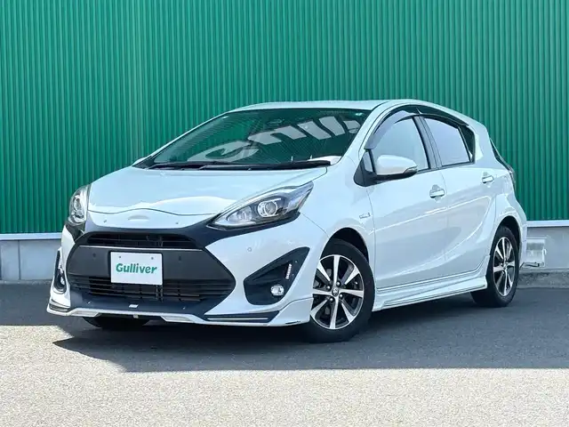 トヨタ アクア S スタイルブラック 宮城県 2019(平31)年 7.2万km ホワイトパールクリスタルシャイン LEDヘッドランプパッケージ/・スモーク加飾付LEDヘッドランプ/・LEDフォグランプ/ビューティーパッケージ/・ナノイー/・シートヒーター/185/60/R15タイヤ/15インチアルミホイール/＝＝＝/TRDフルエアロ（F/S/R）/TRDフロントバンパーガーニッシュ/TRDフォグランプガーニッシュ（LED付）/TRDハイレスポンスマフラーVer.S/セーフティセンス/・プリクラッシュセーフティ/・レーンディパーチャーアラート/・オートマチックハイビーム/先行車発進告知機能/インテリジェントクリアランスソナー（パーキングサポートブレーキ機能付）/社外ナビ（AVIC-CW902）/・CD/DVD/・Bluetooth/・フルセグTV/バックカメラ/ETC/ドライブレコーダー/ステアリングスイッチ/スマートキー＆プッシュスタート/電動格納ミラー/フロアマット/ドアバイザー/Wエアバッグ