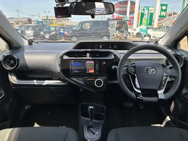 トヨタ アクア S スタイルブラック 宮城県 2019(平31)年 7.2万km ホワイトパールクリスタルシャイン LEDヘッドランプパッケージ/・スモーク加飾付LEDヘッドランプ/・LEDフォグランプ/ビューティーパッケージ/・ナノイー/・シートヒーター/185/60/R15タイヤ/15インチアルミホイール/＝＝＝/TRDフルエアロ（F/S/R）/TRDフロントバンパーガーニッシュ/TRDフォグランプガーニッシュ（LED付）/TRDハイレスポンスマフラーVer.S/セーフティセンス/・プリクラッシュセーフティ/・レーンディパーチャーアラート/・オートマチックハイビーム/先行車発進告知機能/インテリジェントクリアランスソナー（パーキングサポートブレーキ機能付）/社外ナビ（AVIC-CW902）/・CD/DVD/・Bluetooth/・フルセグTV/バックカメラ/ETC/ドライブレコーダー/ステアリングスイッチ/スマートキー＆プッシュスタート/電動格納ミラー/フロアマット/ドアバイザー/Wエアバッグ