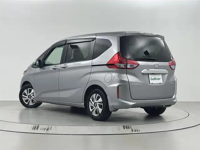 ホンダ フリード ハイブリット G ホンダセンシング 埼玉県 2019(平31)年 5万km ルナシルバーM 純正ナビ/両側パワースライドドア/純正ドライブレコーダー/フルセグTV/レーダークルーズコントロール/レーンキープアシスト/LEDヘッドライト/スマートキー/パワーステアリング/パワーウィンドウ/ビルトインETC