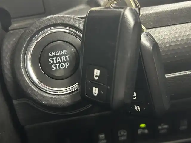 スズキ クロスビー HYBRID MZ 茨城県 2020(令2)年 2.2万km キャラバンアイボリーパールメタリック/ブラック 2トーンルーフ 純正8型ナビ/全方位カメラ/フルセグ/衝突被害軽減ブレーキ/車線逸脱抑制装置/クルーズコントロール/オートマチックハイビーム/クリアランスソナー/ETC/ドラレコ/シートヒーター/純正16インチAW/LEDヘッドライト/スマートキー