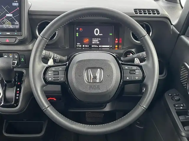 ホンダ Ｎ ＢＯＸ カスタム ターボ 滋賀県 2023(令5)年 0.8万km プラチナホワイトパール 純正9インチナビ/（BT/フルセグ/USB)/ホンダセンシング/・衝突軽減ブレーキ/・追従クルーズコントロール/・トラフィックジャムアシスト/・ブラインドスポットインフォメーション/・パーキングセンサーシステム/・路外逸脱抑制機能/・先行車発進告知/・標識認識機能/・前後誤発進抑制/・歩行者事故低減ステアリング/・オートハイビーム/LEDオートライト/両側電動スライドドア/ハーフレザーシート/シートヒーター/前後ドラレコ/電動パーキング/ブレーキホールド/ヒルスタートアシスト/パドルシフト/オートリトラミラー/ETC