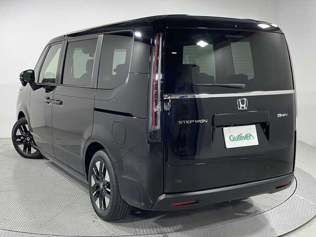 ホンダ ステップワゴン eHEV エアー EX 広島県 2025(令7)年 0.1万km未満 クリスタルブラックパール 登録済未使用車　5Km/純正１１．４型ナビ/両側パワースライドドア/バックカメラ/ホールド付電動パーキングブレーキ/シートヒーター/電動リアゲート/レーダークルーズコントロール/パドルシフト/オートハイビーム/ヘッドライトレベライザー/衝突被害軽減システム/レーンキープアシスト/踏み間違い防止/LEDヘッドライト/フォグランプ/エアバッグ(運転席/助手席/サイド/カーテン)/純正16インチアルミホイール(205/60/R16)