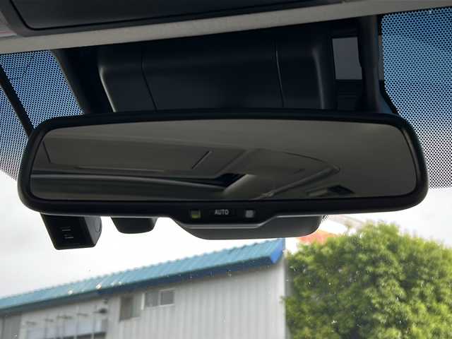 トヨタ ヴェルファイア ハイブリット ZR Gエディション 山形県 2019(令1)年 6.2万km ホワイトパールクリスタルシャイン 4WD/衝突被害軽減システム/サンルーフ/純正ナビ/（Bluetooth/CD/DVD/フルセグ)/BSM/レーダークルーズコントロール/AFS/全方位カメラ/フリップダウンモニター/両側パワースライドドア/レザーシート/JBLオーディオスピーカー/電動パーキングブレーキ/パーキングアシスト/電動リアゲート/シートメモリ/前後コーナーセンサー/D＋N席パワーシート/D＋N席シートヒーター/D＋N席エアシート/ステアリングヒーター/ビルトインETC2.0/電動格納ミラー/ウィンカーミラー/純正ホイール/純正フロアマット/オットマン/LEDヘッドライト/スマートキー