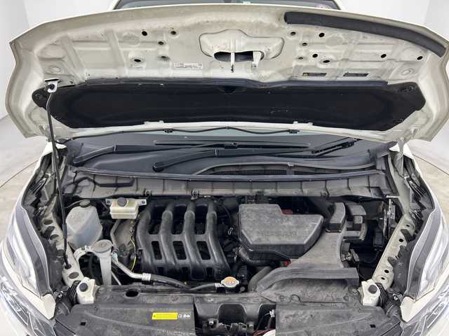 日産 セレナ ハイウェイスター Vセレクション 愛知県 2018(平30)年 4.1万km ブリリアントホワイトパール 純正９インチナビ(MM517D-L)　/（フルセグTV/ＣＤ/ＤＶＤ/Ｂｌｕｅｔｏｏｔｈ）　/フリップダウンモニター　/全方位カメラ/衝突軽減ブレーキ/クルーズコントロール/コーナーセンサー/ＥＴＣ　/ドライブレコーダー　/パーキングアシスト　/両側パワースライドドア/ＬＥＤヘッドライト/フォグランプ/スマートキー/純正アルミホイール/純正フロアマット