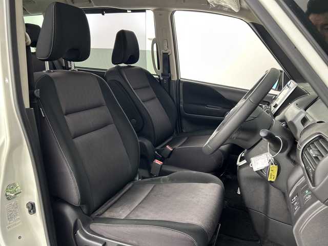 日産 セレナ ハイウェイスター Vセレクション 愛知県 2018(平30)年 4.1万km ブリリアントホワイトパール 純正９インチナビ(MM517D-L)　/（フルセグTV/ＣＤ/ＤＶＤ/Ｂｌｕｅｔｏｏｔｈ）　/フリップダウンモニター　/全方位カメラ/衝突軽減ブレーキ/クルーズコントロール/コーナーセンサー/ＥＴＣ　/ドライブレコーダー　/パーキングアシスト　/両側パワースライドドア/ＬＥＤヘッドライト/フォグランプ/スマートキー/純正アルミホイール/純正フロアマット