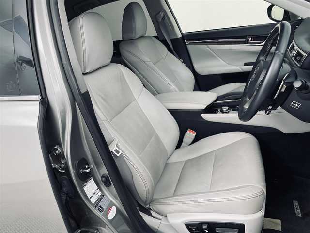 レクサス ＧＳ 350 Iパッケージ 道央・札幌 2015(平27)年 3.9万km ソニックチタニウム ・ワンオーナー/・４WD/・寒冷地仕様/・メーカーナビ/　CD/DVD/Blu-ray/SD/BT/フルセグ/・バックカメラ/・ステアリングスイッチ/・ビルトインETC/・前後ドライブレコーダー/・プリクラッシュセーフティ/・レーンキープアシスト/・レーダークルーズコントロール/・クリアランスソナー/・オートハイビーム/・BSM/・レザーシート/・前席パワーシート/・前席エア/シートヒーター/・電動リアトランク/・キセノンヘッドライト/・フォグライト/・ヘッドライトウォッシャー/・プッシュスタート/・スマートキー/・純正フロアマット/・ドアバイザー/・純正AW付スタッドレス積込/　225/50/R17