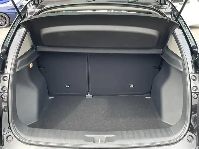 ホンダ ＷＲ－Ｖ Z+ ブラックスタイル 群馬県 2025(令7)年 0.1千km クリスタルブラックパール 登録済み未使用車/ホンダセンシング/・衝突軽減ブレーキ/・アダプティブクルーズコントロール/・車線維持支援/・踏み間違い衝突軽減システム/・パーキングセンサー/・先行車発進お知らせ/・標識認識/・オートハイビーム/純正9インチホンダコネクトナビ/　　Bluetooth/フルセグ/FM/AM/    AppleCarPlay/AndroidAuto/BLACKSTYLE/バックカメラ/ハーフレザーシート/オートLEDヘッドライト/フォグランプ/純正17AW/革巻きステアリング