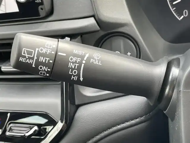 ホンダ ＷＲ－Ｖ Z+ ブラックスタイル 群馬県 2025(令7)年 0.1千km クリスタルブラックパール 登録済み未使用車/ホンダセンシング/・衝突軽減ブレーキ/・アダプティブクルーズコントロール/・車線維持支援/・踏み間違い衝突軽減システム/・パーキングセンサー/・先行車発進お知らせ/・標識認識/・オートハイビーム/純正9インチホンダコネクトナビ/　　Bluetooth/フルセグ/FM/AM/    AppleCarPlay/AndroidAuto/BLACKSTYLE/バックカメラ/ハーフレザーシート/オートLEDヘッドライト/フォグランプ/純正17AW/革巻きステアリング