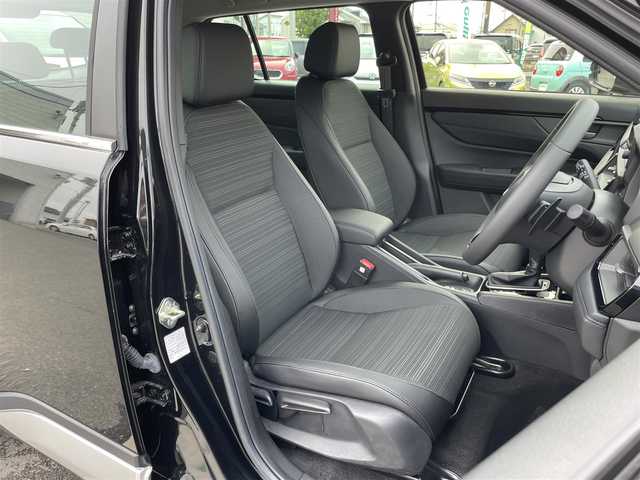 ホンダ ＷＲ－Ｖ Z+ ブラックスタイル 群馬県 2025(令7)年 0.1千km クリスタルブラックパール 登録済み未使用車/ホンダセンシング/・衝突軽減ブレーキ/・アダプティブクルーズコントロール/・車線維持支援/・踏み間違い衝突軽減システム/・パーキングセンサー/・先行車発進お知らせ/・標識認識/・オートハイビーム/純正9インチホンダコネクトナビ/　　Bluetooth/フルセグ/FM/AM/    AppleCarPlay/AndroidAuto/BLACKSTYLE/バックカメラ/ハーフレザーシート/オートLEDヘッドライト/フォグランプ/純正17AW/革巻きステアリング