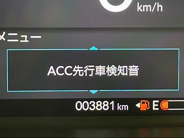 ホンダ Ｎ ＢＯＸ カスタム 千葉県 2024(令6)年 0.4万km クリスタルブラックパール Gathersディスプレイオーディオ/Honda SENSING/追従クルーズコントロール/レーンキープアシスト/衝突軽減ブレーキ/オートマチックハイビーム/LEDヘッドライト/バックカメラ/前側ドライブレコーダー/ビルトインETC/前席シートヒーター/スマートキー/プッシュスタート