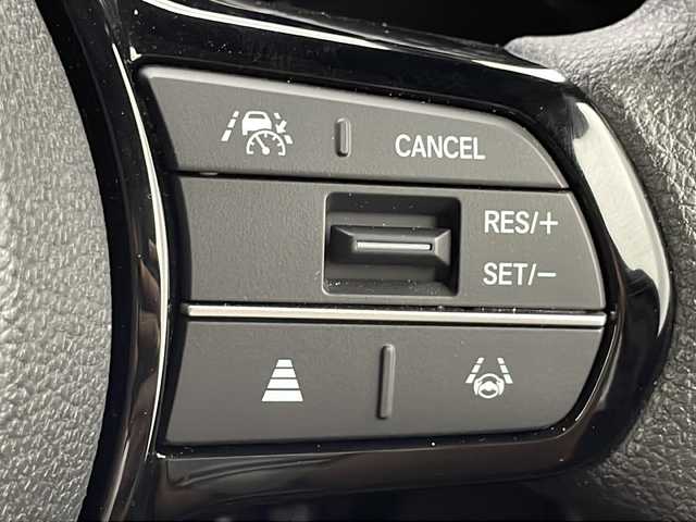 ホンダ Ｎ ＢＯＸ カスタム 千葉県 2024(令6)年 0.4万km クリスタルブラックパール Gathersディスプレイオーディオ/Honda SENSING/追従クルーズコントロール/レーンキープアシスト/衝突軽減ブレーキ/オートマチックハイビーム/LEDヘッドライト/バックカメラ/前側ドライブレコーダー/ビルトインETC/前席シートヒーター/スマートキー/プッシュスタート