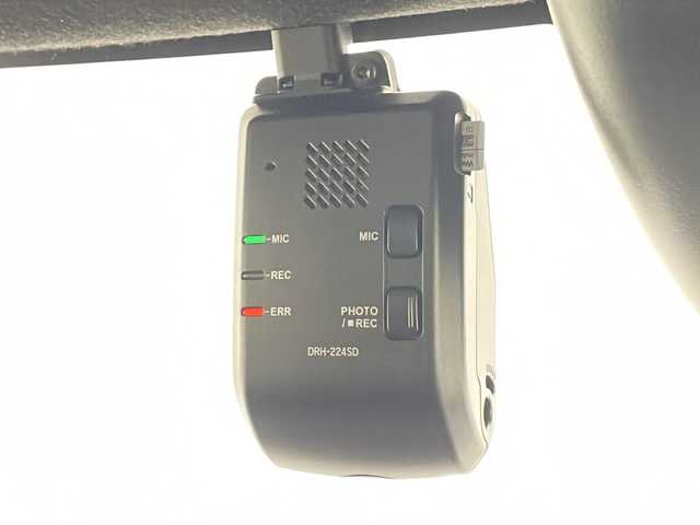 ホンダ Ｎ ＢＯＸ カスタム 千葉県 2024(令6)年 0.4万km クリスタルブラックパール Gathersディスプレイオーディオ/Honda SENSING/追従クルーズコントロール/レーンキープアシスト/衝突軽減ブレーキ/オートマチックハイビーム/LEDヘッドライト/バックカメラ/前側ドライブレコーダー/ビルトインETC/前席シートヒーター/スマートキー/プッシュスタート