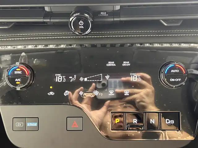 日産 セレナ e－パワー ハイウェイスター V 佐賀県 2025(令7)年 0.1千km プリズムホワイト 純正12.3インチナビ/フルセグTV/Bluetooth/両側パワースライドドア/ハンズフリースライドドア/純正11インチ後席モニター/プロパイロット/衝突軽減ブレーキ/レーンキープアシスト/コーナーセンサー/電子パーキング/ブレーキホールド/タイプC入力端子/USB入力端子/ワイヤレス充電/デジタルインナーミラー/純正前後ドライブレコーダー/ETC2.0/サンシェード/純正16インチアルミホイール