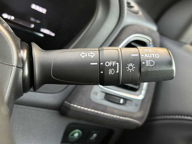 ホンダ ヴェゼル ハイブリッド RS ホンダセンシング 静岡県 2020(令2)年 2.3万km プレミアムクリスタルレッドM ホンダセンシング/・衝突軽減ブレーキ/・誤発進抑制機能/・車線維持支援システム/・標識認識機能/・コーナーセンサー/純正ナビ/・ラジオ/・CD/DVD/フルセグTV/Bluetooth/SD/USB/ipod/主要装備/・レーダークルーズコントロール　/・ドライブレコーダー　/・ＥＴＣ　/・バックカメラ　/・純正デジタルインナーミラー　/・ステアリングリモコン　/・パドルシフト　/・アイドリングストップ/・プッシュスタート/・ブレーキホールド/・LEDヘッドライト/・LEDフォグランプ