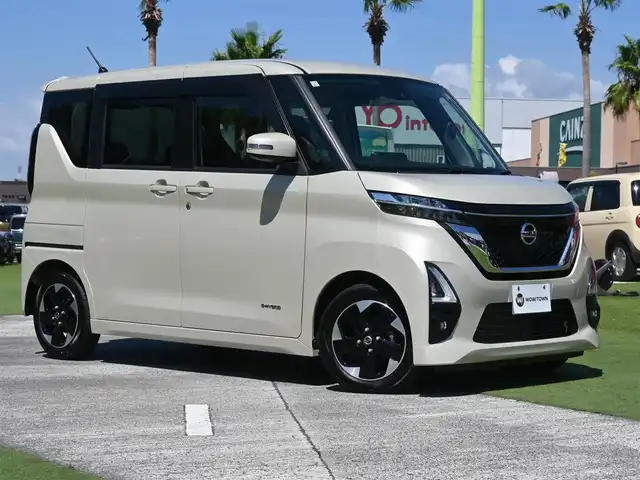 日産 ルークス ハイウェイスター X 千葉県 2021(令3)年 3.2万km フローズンバニラパール エマージェンシーブレーキ/ハンズフリー左側パワースライドドア/右イージークローザードア/9インチ純正SDナビ/地デジTV/【DVD/CD再生機能　Bluetooth接続】/アラウンドビューモニター/ドライブレコーダー（DH5-D）/ステアリングスイッチ/LEDヘッドライト/フォグライト/ウインカーミラー/リアコーナーセンサー/サイド/カーテンエアバッグ/純正14インチアルミホイル/インテリジェントキー