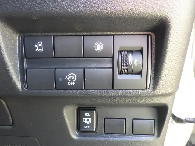 日産 ルークス ハイウェイスター X 千葉県 2021(令3)年 3.2万km フローズンバニラパール エマージェンシーブレーキ/ハンズフリー左側パワースライドドア/右イージークローザードア/9インチ純正SDナビ/地デジTV/【DVD/CD再生機能　Bluetooth接続】/アラウンドビューモニター/ドライブレコーダー（DH5-D）/ステアリングスイッチ/LEDヘッドライト/フォグライト/ウインカーミラー/リアコーナーセンサー/サイド/カーテンエアバッグ/純正14インチアルミホイル/インテリジェントキー