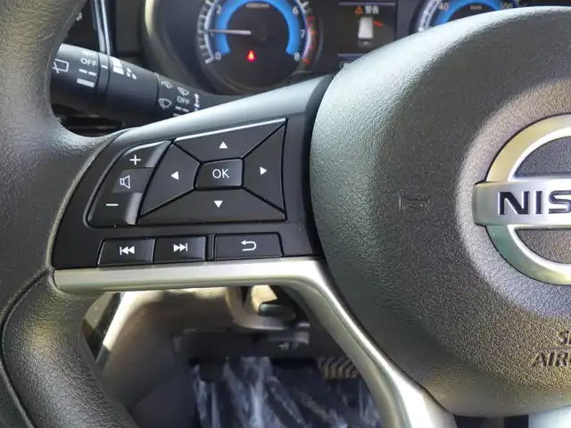 日産 ルークス ハイウェイスター X 千葉県 2021(令3)年 3.2万km フローズンバニラパール エマージェンシーブレーキ/ハンズフリー左側パワースライドドア/右イージークローザードア/9インチ純正SDナビ/地デジTV/【DVD/CD再生機能　Bluetooth接続】/アラウンドビューモニター/ドライブレコーダー（DH5-D）/ステアリングスイッチ/LEDヘッドライト/フォグライト/ウインカーミラー/リアコーナーセンサー/サイド/カーテンエアバッグ/純正14インチアルミホイル/インテリジェントキー