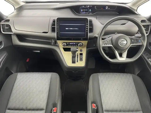 日産 セレナ ハイウェイスター V 大阪府 2020(令2)年 3.3万km ブリリアントホワイトパール 2トーン エマージェンシーブレーキ/プロパイロット/　・踏み間違い防止アシスト/　・車線逸脱警報機能/　・標識認識機能/　・ふらつき警報機能/純正ナビ（Bluetooth/CD/DVD）/フルセグTV/アラウンドビューモニター/両側パワースライドドア/レーダークルーズコントロール/LEDヘッドライト/フォグランプ/純正16インチアルミホイール/コーナーセンサー/電動パーキング/ブレーキホールド/スマートキー