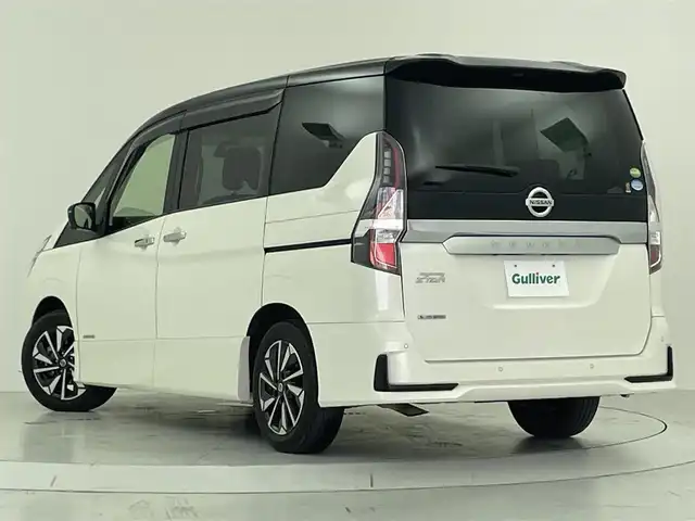 日産 セレナ ハイウェイスター V 大阪府 2020(令2)年 3.3万km ブリリアントホワイトパール 2トーン エマージェンシーブレーキ/プロパイロット/　・踏み間違い防止アシスト/　・車線逸脱警報機能/　・標識認識機能/　・ふらつき警報機能/純正ナビ（Bluetooth/CD/DVD）/フルセグTV/アラウンドビューモニター/両側パワースライドドア/レーダークルーズコントロール/LEDヘッドライト/フォグランプ/純正16インチアルミホイール/コーナーセンサー/電動パーキング/ブレーキホールド/スマートキー