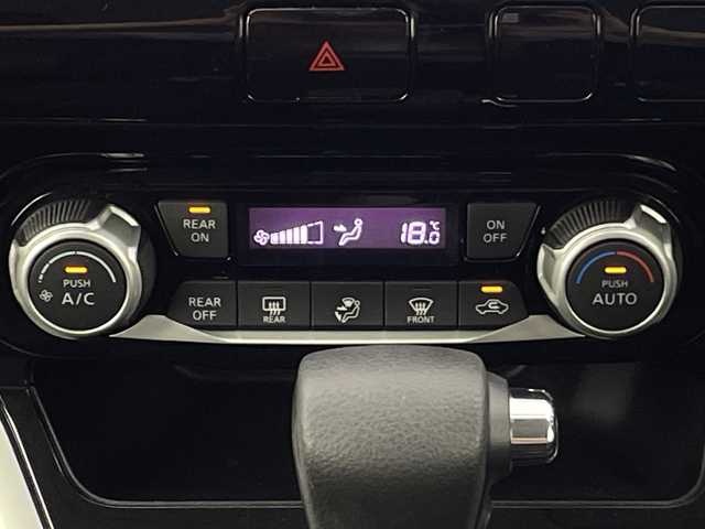 日産 セレナ ハイウェイスター 新潟県 2017(平29)年 4.8万km ダイヤモンドブラック プッシュスタート/純正ナビ(CD/DVD/Bluetooth)　/バックモニター　/フルセグＴＶ　/両側スライドドア　/Ｂｌｕｅｔｏｏｔｈ接続　/クルーズコントロール　　/ＬＥＤオートライト　/純正ＡＷ　/アイドリングストップ　/電格ミラー　/取扱説明書