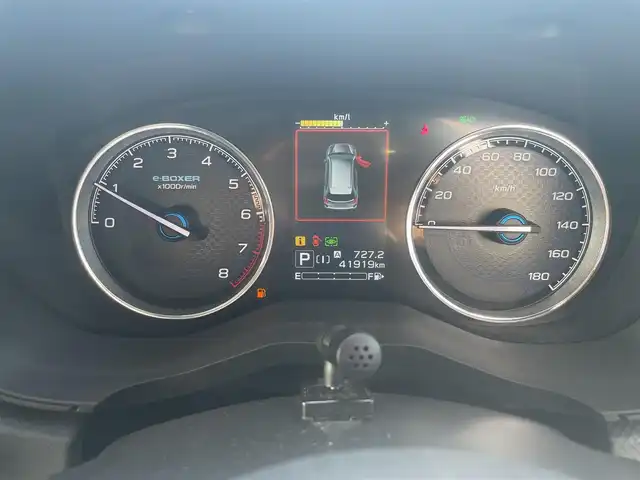 スバル フォレスター ハイブリッド アドバンス 熊本県 2022(令4)年 4.2万km アイスシルバーメタリック 社外ナビ/・AM/FM/CD/DVD/USB/BT/・フルセグTV/・AppleCarPlay/AndroidAuto/バックカメラ/・フロント/サイド/アイサイトＸ/・先行車発進お知らせ機能/・青信号お知らせ機能/・ブラインドスポットモニター/・全車速追従機能付きクルーズコントロール/・ステアリング連動ヘッドライトレベライザー/後方コーナーセンサー/革巻きステアリング/・ステアリングリモコン/・ステアリングヒーター/ハーフレザーシート/・D/Nシートヒーター/・D/N席パワーシート/・D席シートメモリー/オートライト/・フォグランプ/・LEDライト/インテリジェントルームミラー/純正ドライブレコーダー（前後）/電動格納ミラー/・ウィンカーミラー/電動サイドブレーキ/・オートブレーキホールドボタン/ドアバイザー/純正アルミホイール/純正フロアマット/スマートキー/・スペアキー