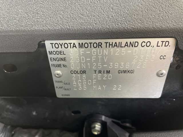 トヨタ ハイラックス Z 岐阜県 2022(令4)年 3.8万km アティチュードブラックマイカ 純正ナビ【NSZT-W68T】/AM　FM/CD　DVD/フルセグテレビ/SD/Bluetooth/革巻きステアリング/ステアリングリモコン/LEDヘッドライト/オートライト/リヤフォグライト/クルーズコントロール/トヨタセーフティセンス/レーンデパーチャーアラート/ロードサインアシスト/ダウンヒルアシストコントロール/横滑り防止装置