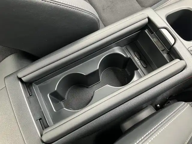 トヨタ ＧＲ８６ RZ 道南・函館 2024(令6)年 0.5万km クリスタルホワイトパール /社外ディスプレイオーディオ//バックカメラ//ETC//ハーフレザーシート//前席シートヒーター//LEDヘッドライト//ステアリング連動ヘッドランプ//オートライト//プリクラッシュブレーキ//後退時ブレーキアシスト//ブラインドスポットディテクション//レーダークルーズコントロール//スマートキー//エンジンプッシュスタート//取扱説明書//保証書